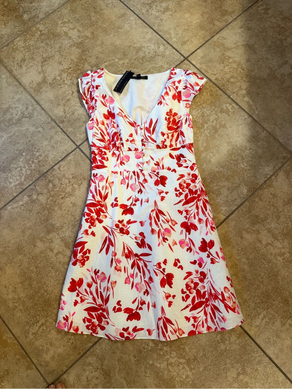NWT Banana Republic Floral V-Neck A-Line Dress in White and Red